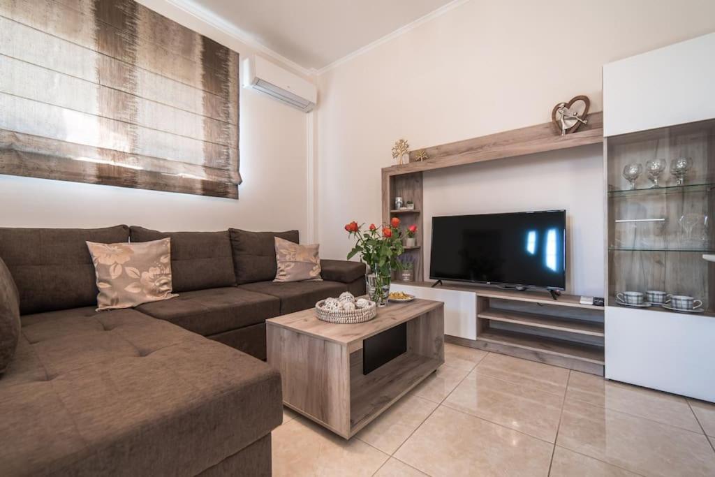Effie'S Two Bedroom Apartment Nafplio Exterior photo